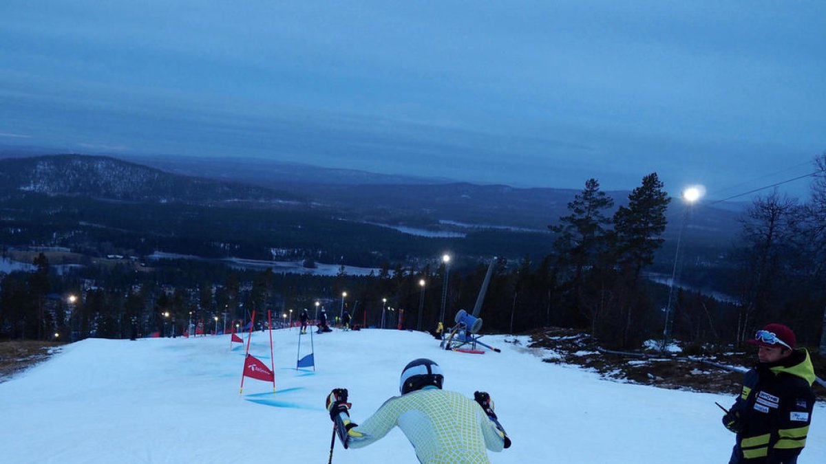 Estada satisfactòria de l'equip masculí de la FAE