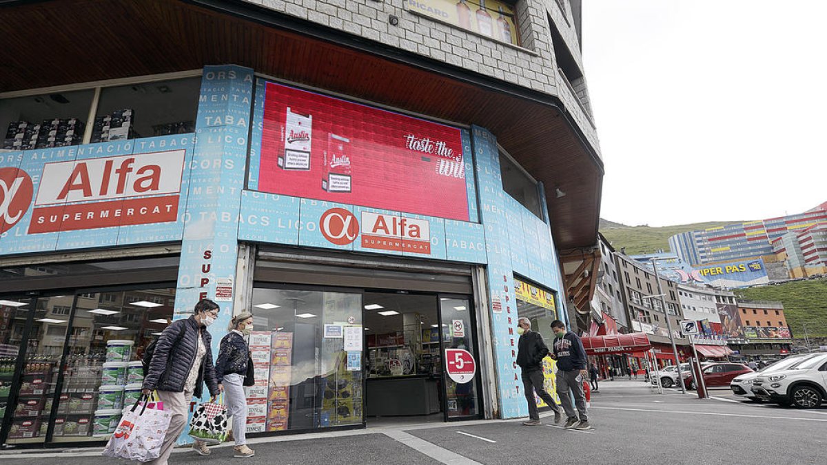 Els comerciants del Pas de la Casa acaben l'agost amb vendes similars a les del 2019