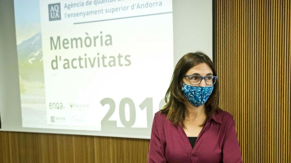 Les universitats hauran de pagar pel reconeixement de les titulacions