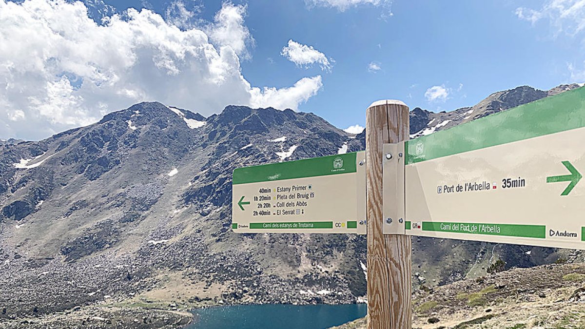 Mor un turista per una caiguda a Tristaina