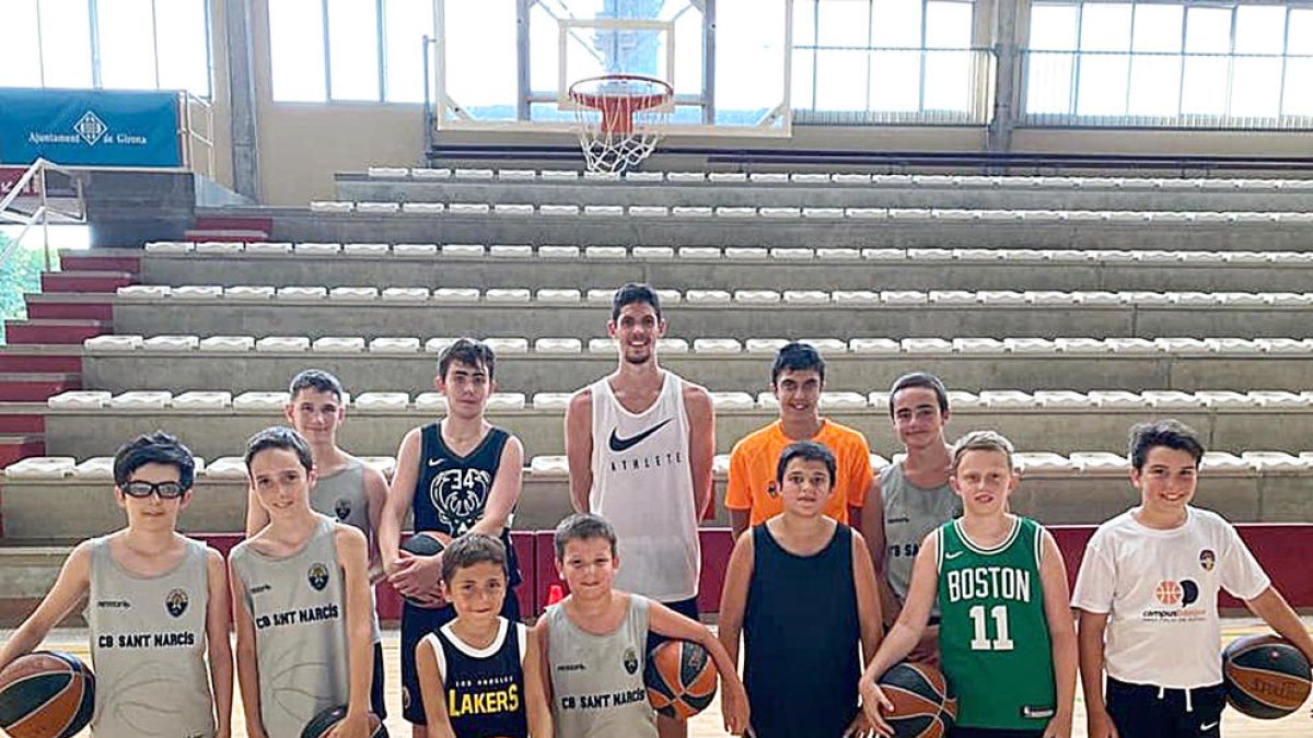 Oriol Paulí visita els joves del campus del CB Sant Narcís