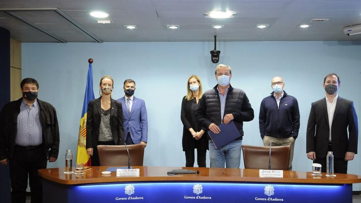 Signatura del conveni de Medi Ambient amb l'Acoda aquest matí