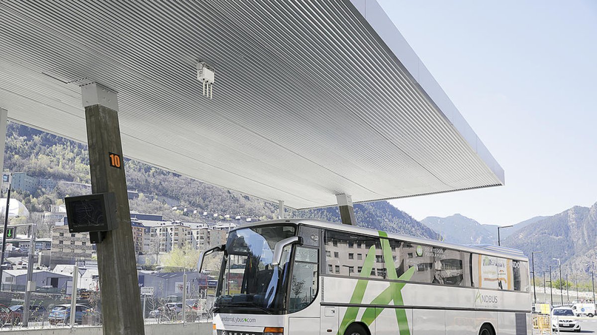 La crisi per la Covid colpeja les companyies d'autobusos