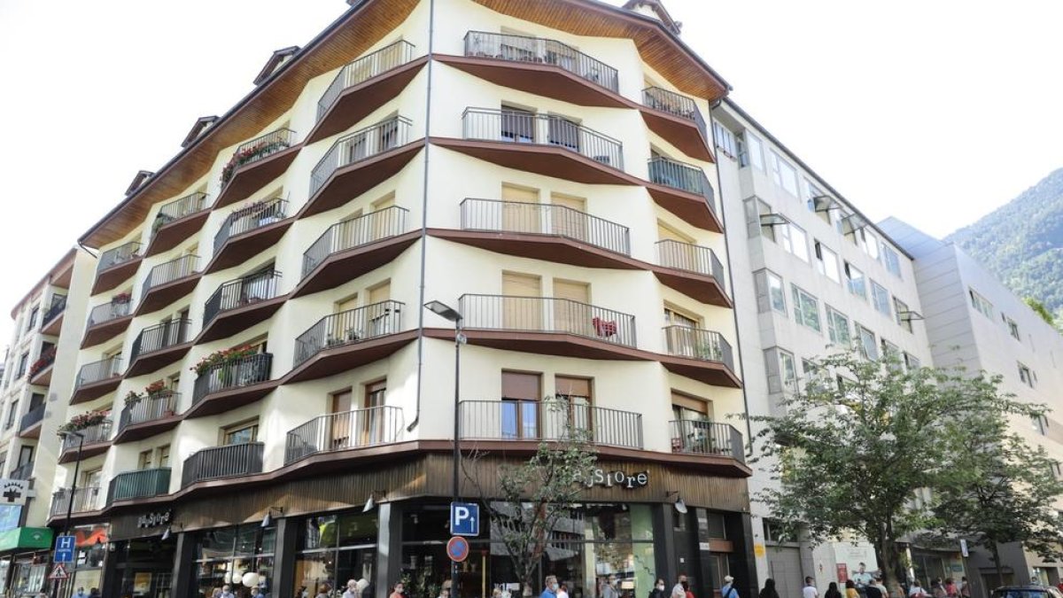 Cues a la CASS per fer tràmits