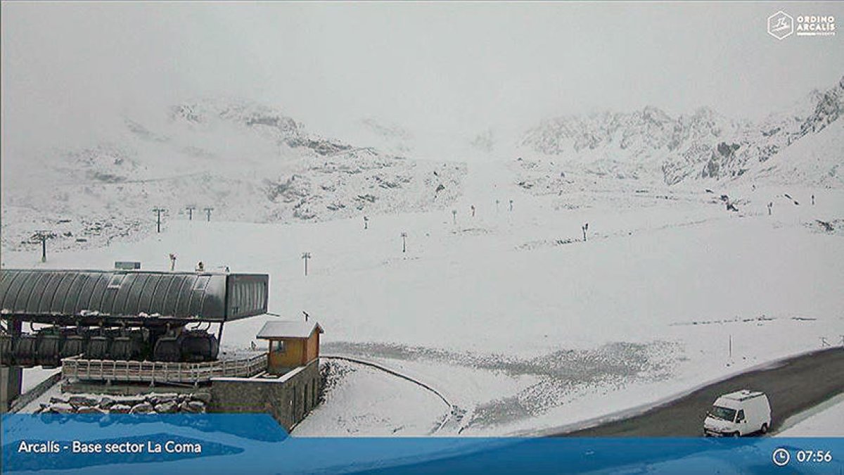 Els gruixos de neu superen els 10 centímetres a la vall de Sorteny