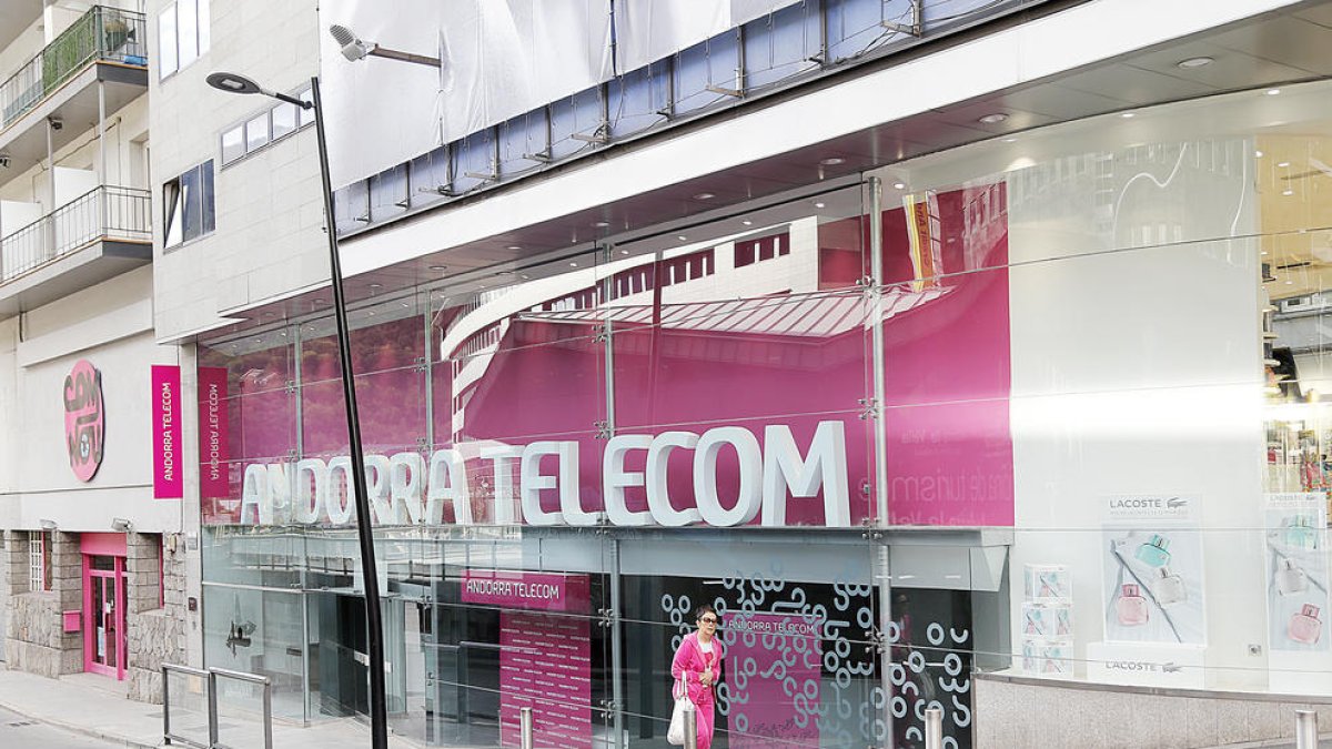 Andorra Telecom incorpora l'eSIM, la nova targeta SIM virtual