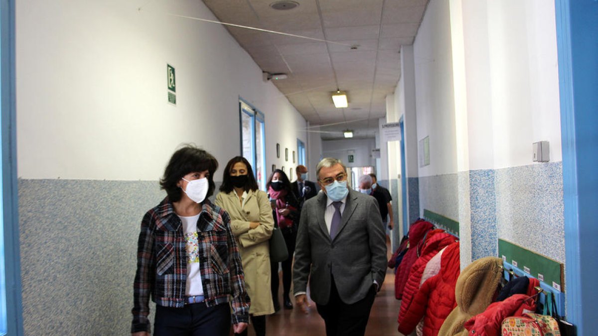 Ros destaca que els infants “estan segurs” a l'escola