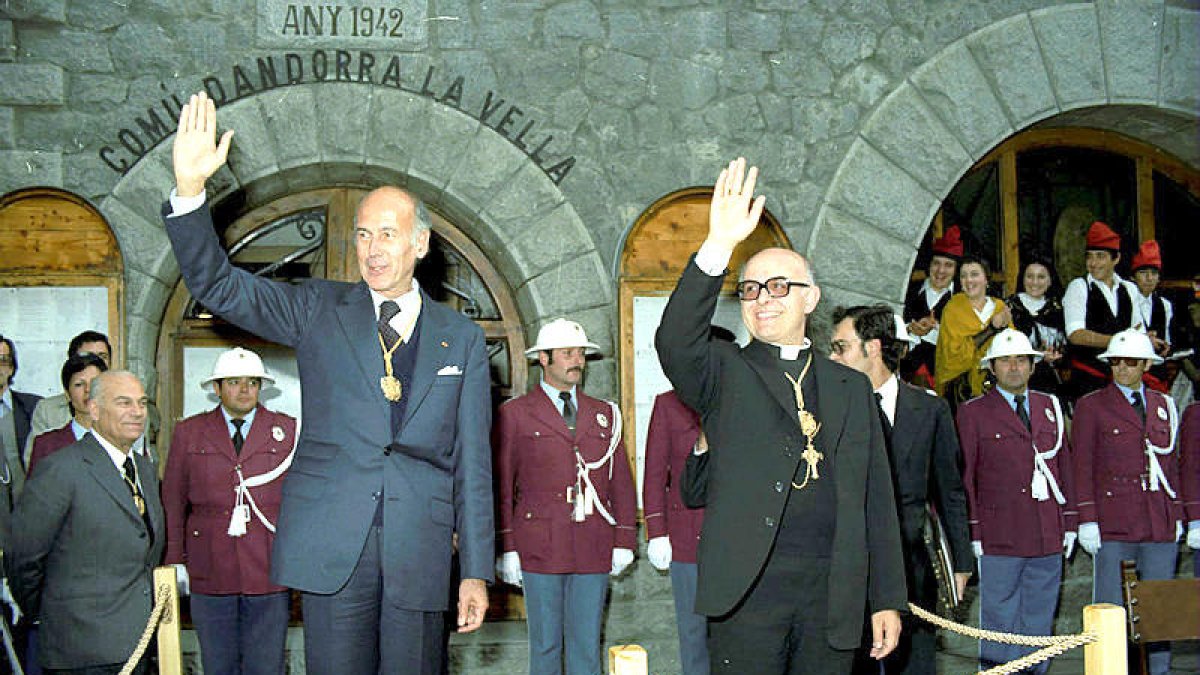 Tres dies de dol per la mort de l'ex-Copríncep francès Valéry Giscard d'Estaing