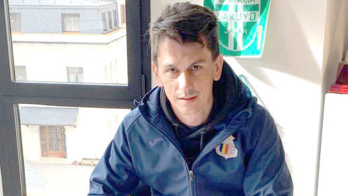 L'FC Santa Coloma amplia el cos tècnic amb Franco Gross