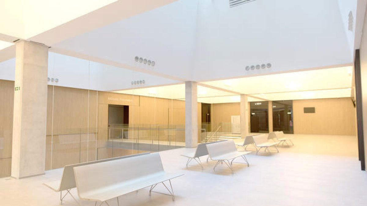 Els testimonis neguen la versió de la víctima d'abusos