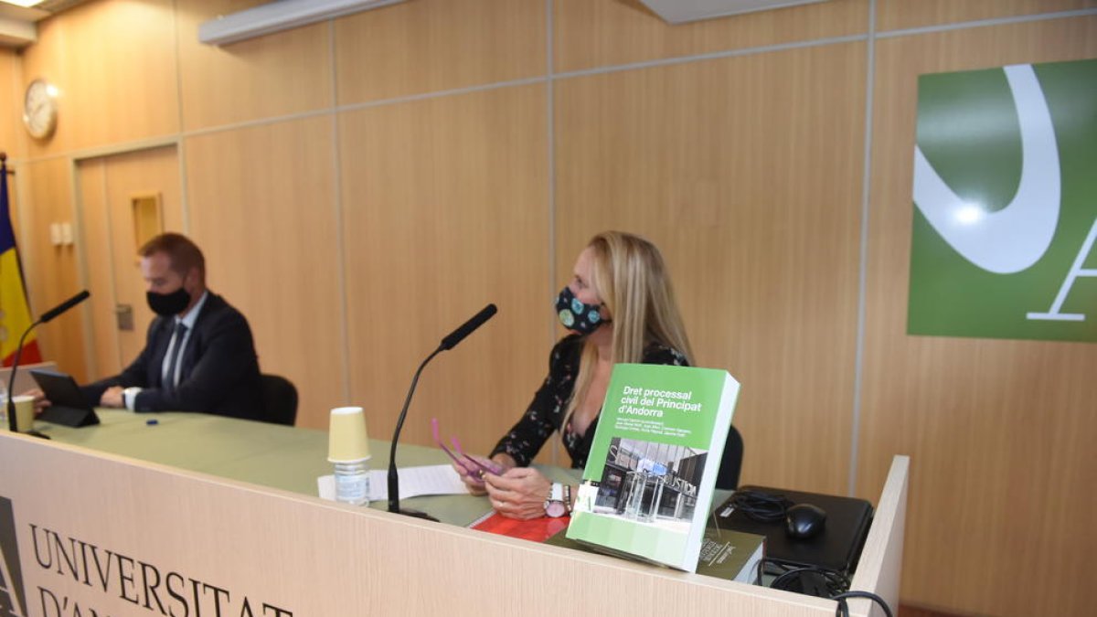 La Universitat publica el setè títol de la col·lecció 'Campus'