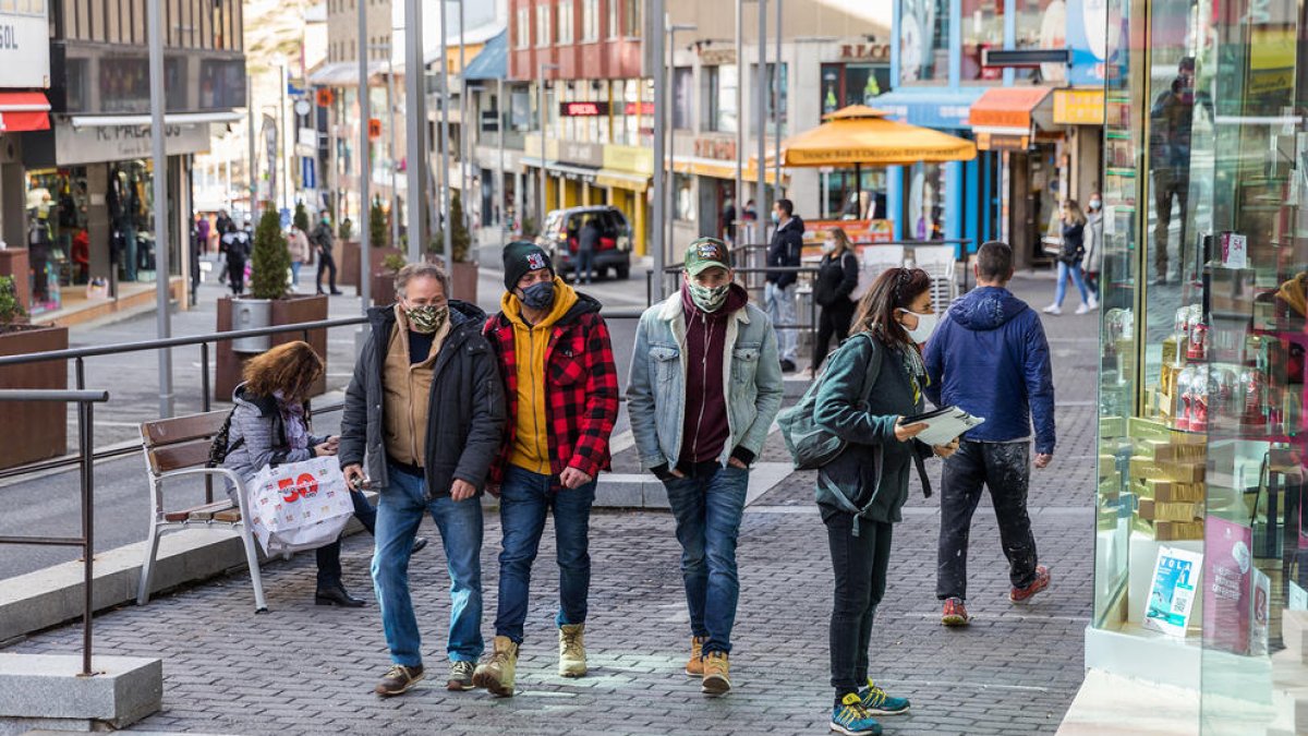 L'arribada de turistes francesos s'avança