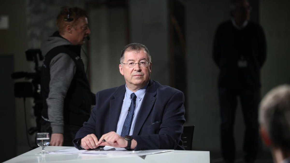 Àlex Lliteras durant un debat electoral l'abril del 2009 a ATV