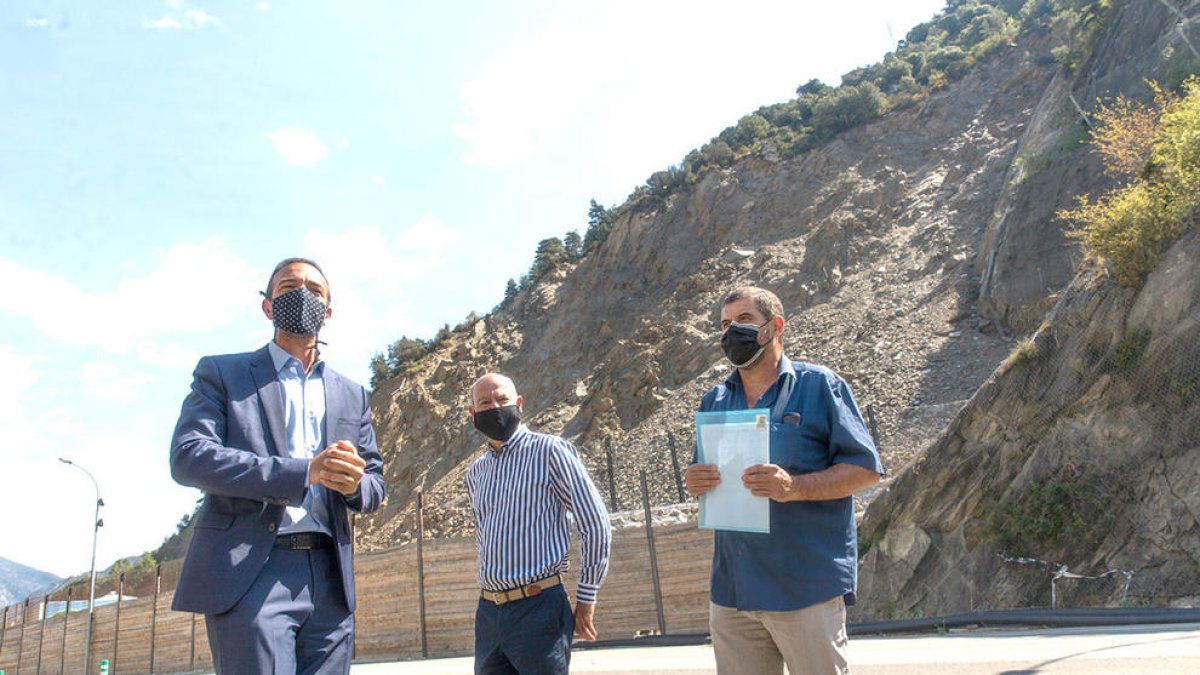 Els ancoratges en mal estat de la Portalada van causar el despreniment