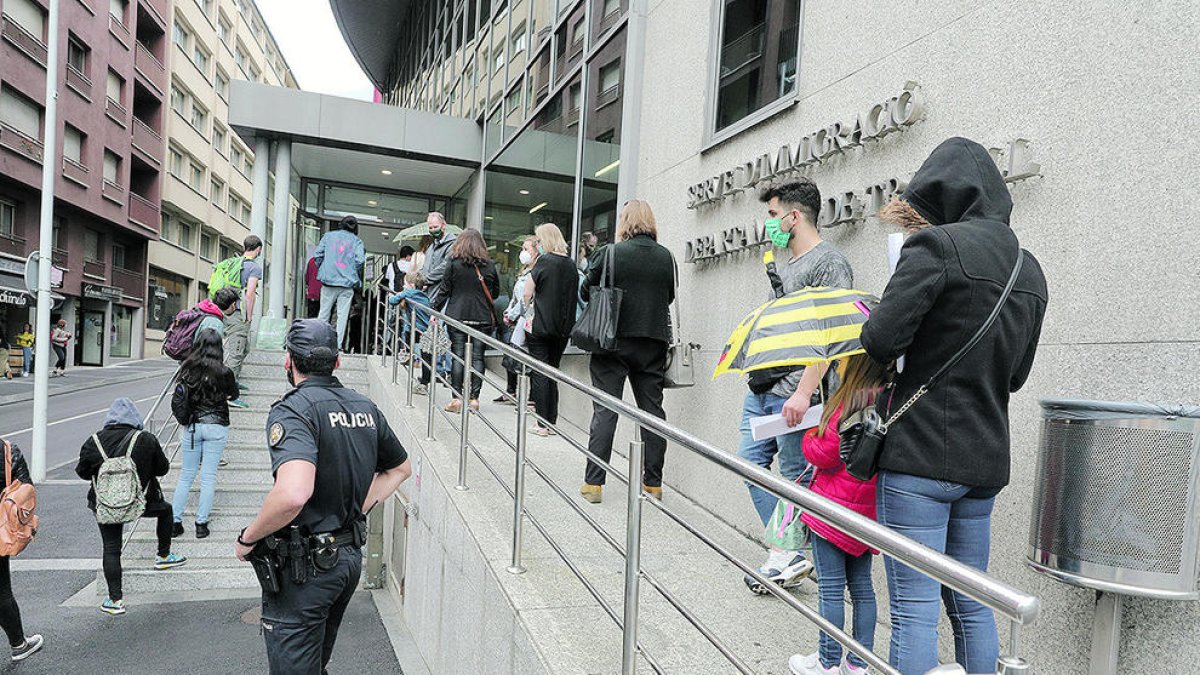 Petició per vincular el nivell B1 de català amb el permís de residència i treball