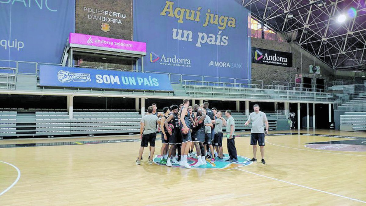 Retorna amb incerteses