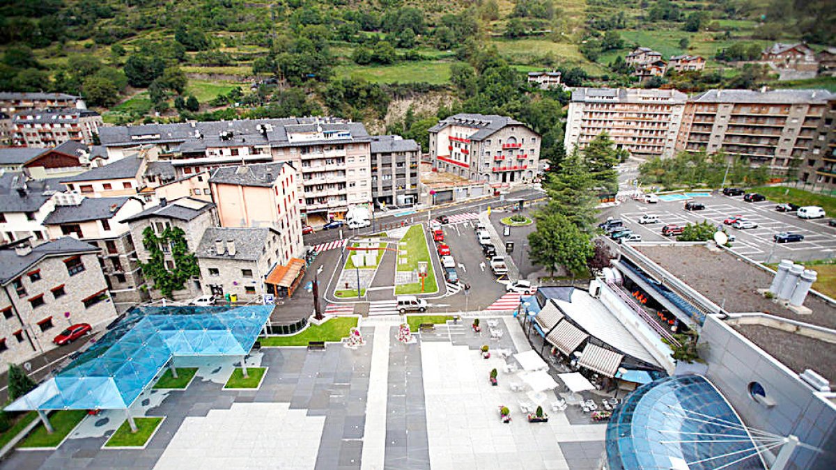 Els pàrquings gratuïts i els nous radars, als set tuits