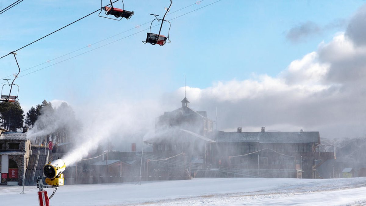 Treballadors de la neu reivindiquen ajudes