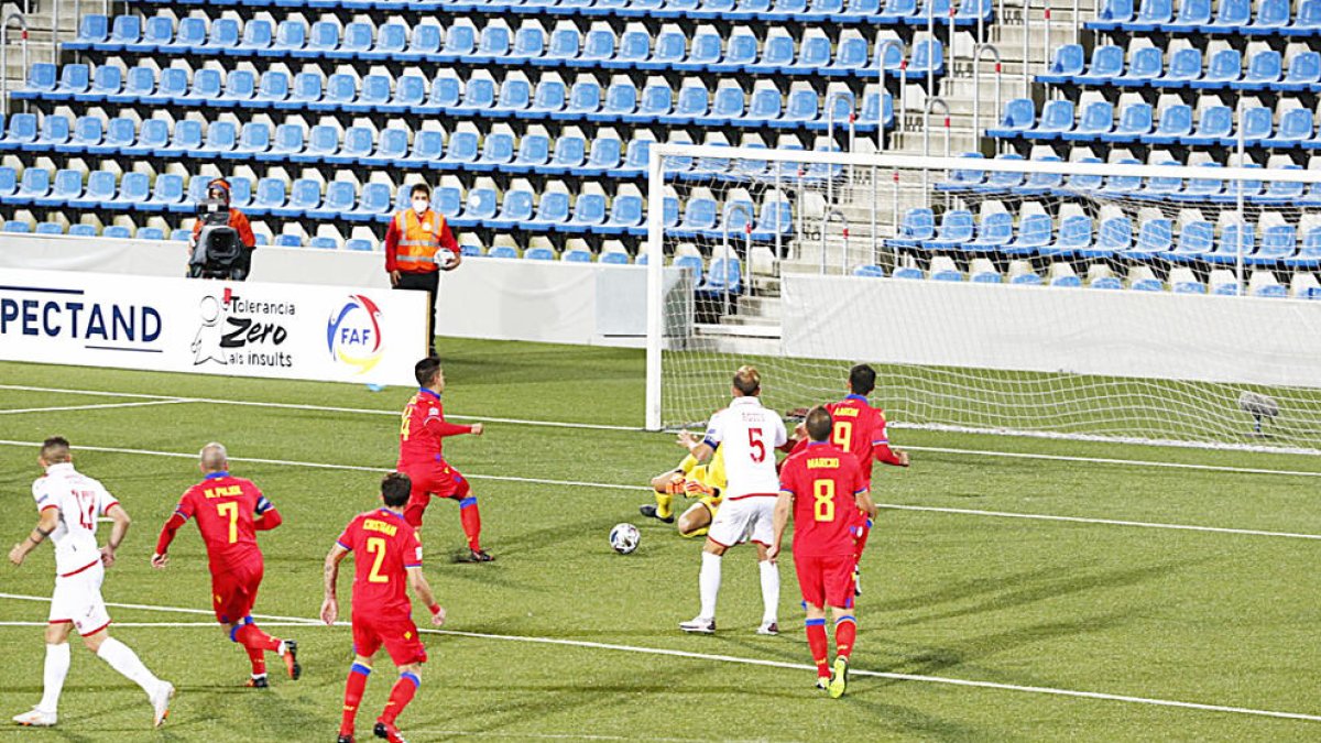 La selecció suma el segon punt (0-0)