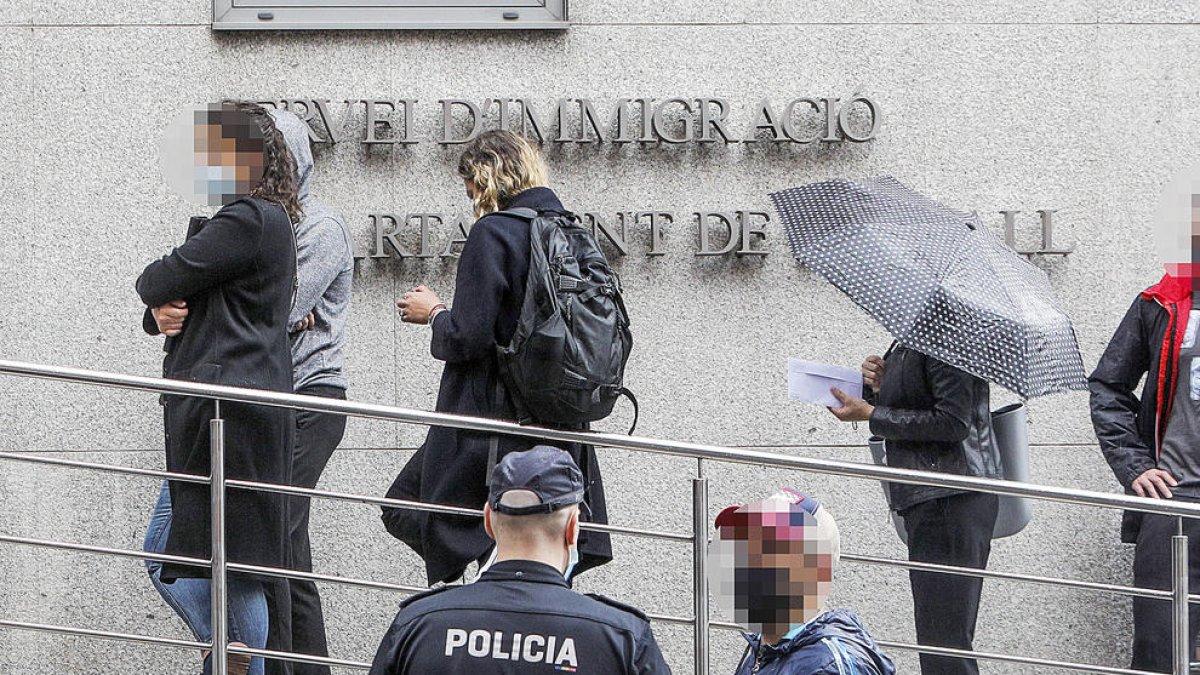 El nombre d'aturats baixa a 1.061 treballadors al juliol