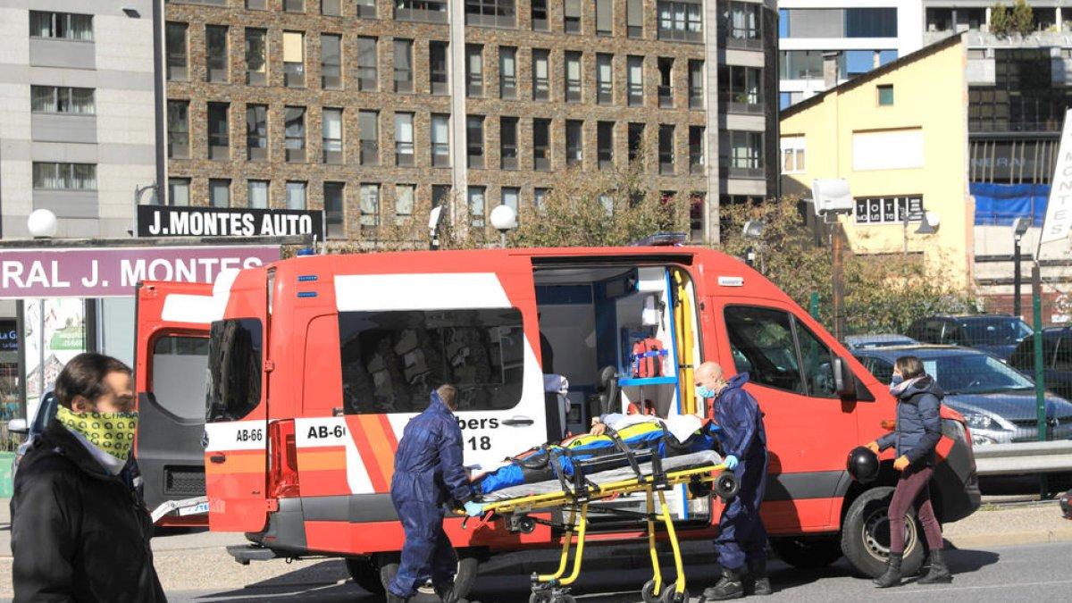 Motorista lleument ferit a Bonaventura Armengol