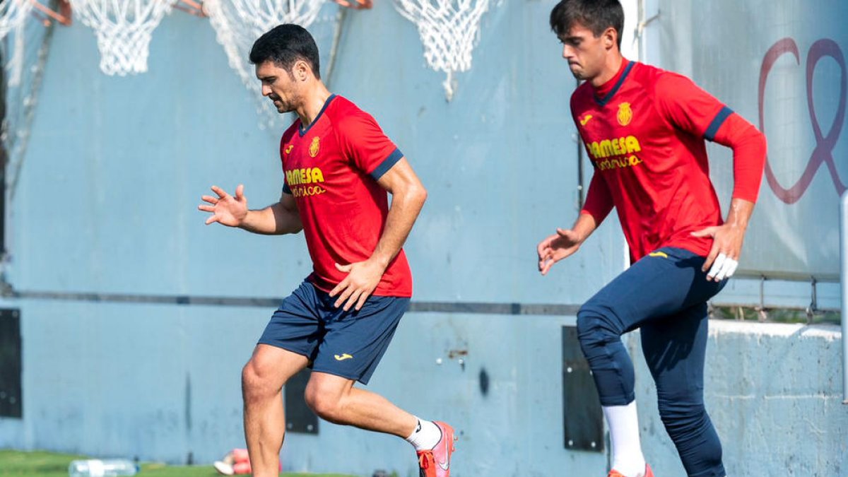 Iker Álvarez fa la pretemporada amb el primer equip del Vila-real