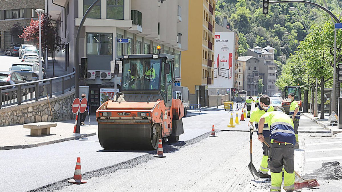 Cairat considera que s'ha d'acabar el nou vial