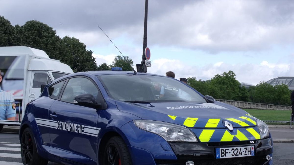 El conductor va ser controlat per agents de la gendarmeria de Bayona