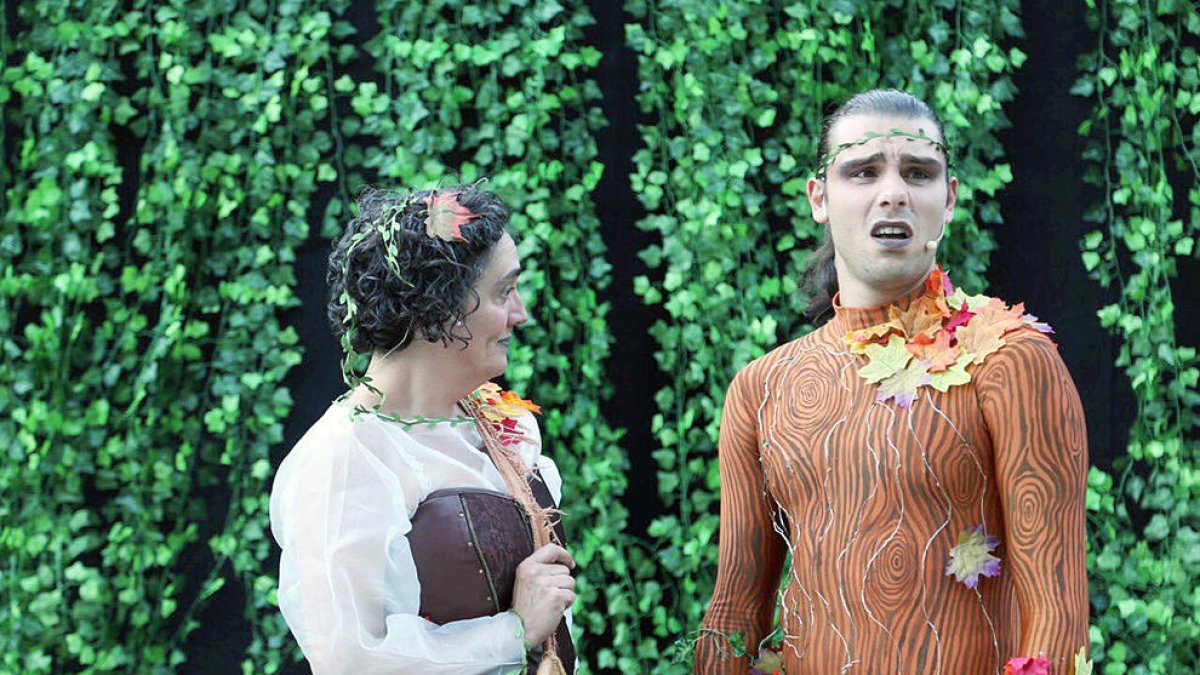 Un centenar de persones a l'obra 'Clementina'