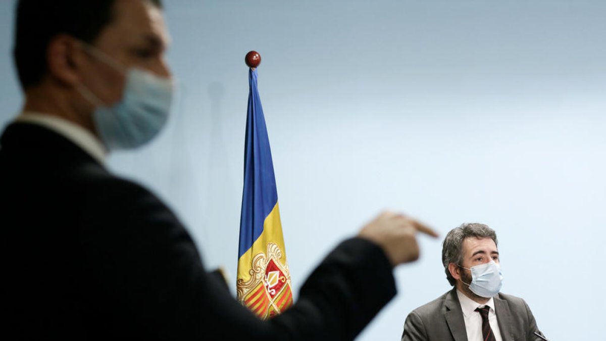 El nombre de gent aturada augmenta un 13,9% durant el novembre