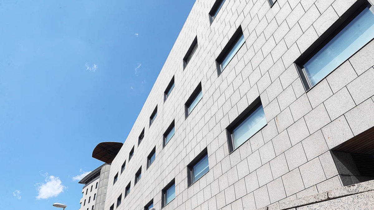 Contagis com a l'inici de l'epidèmia però amb menys ingressos