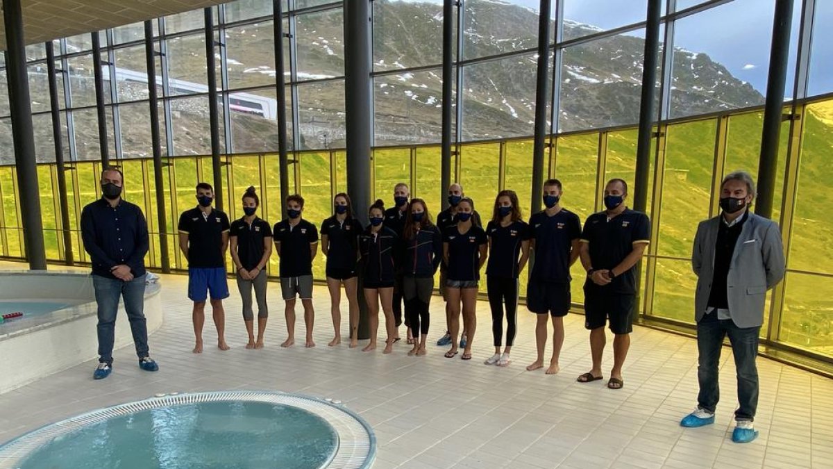 Els nedadors espanyols entrenen al Pas de la Casa