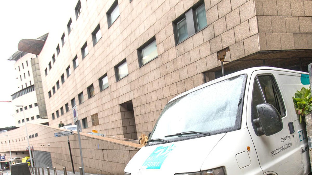 Crit d'alerta dels sanitaris que treballen en primera línia contra el coronavirus