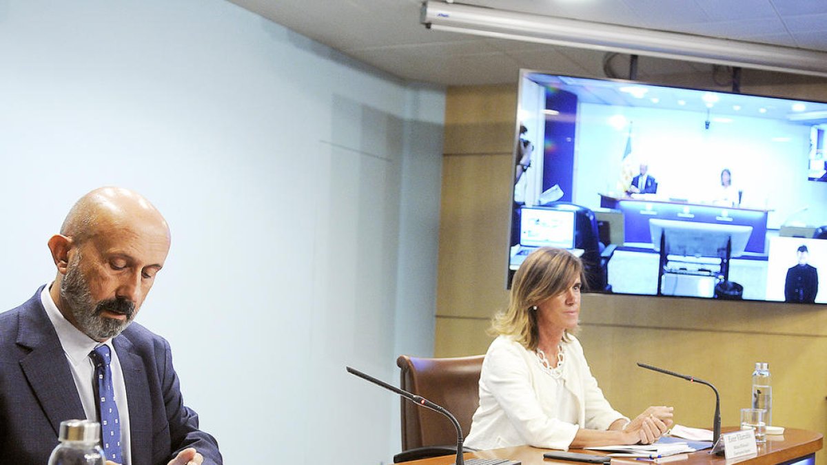 Mascareta a l'escola per a qui no es faci el test del virus