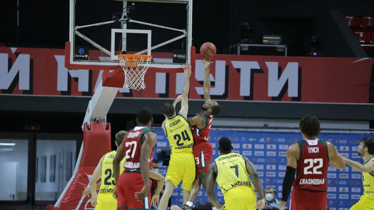 El MoraBanc cau contra el Lokomotiv (76-61)