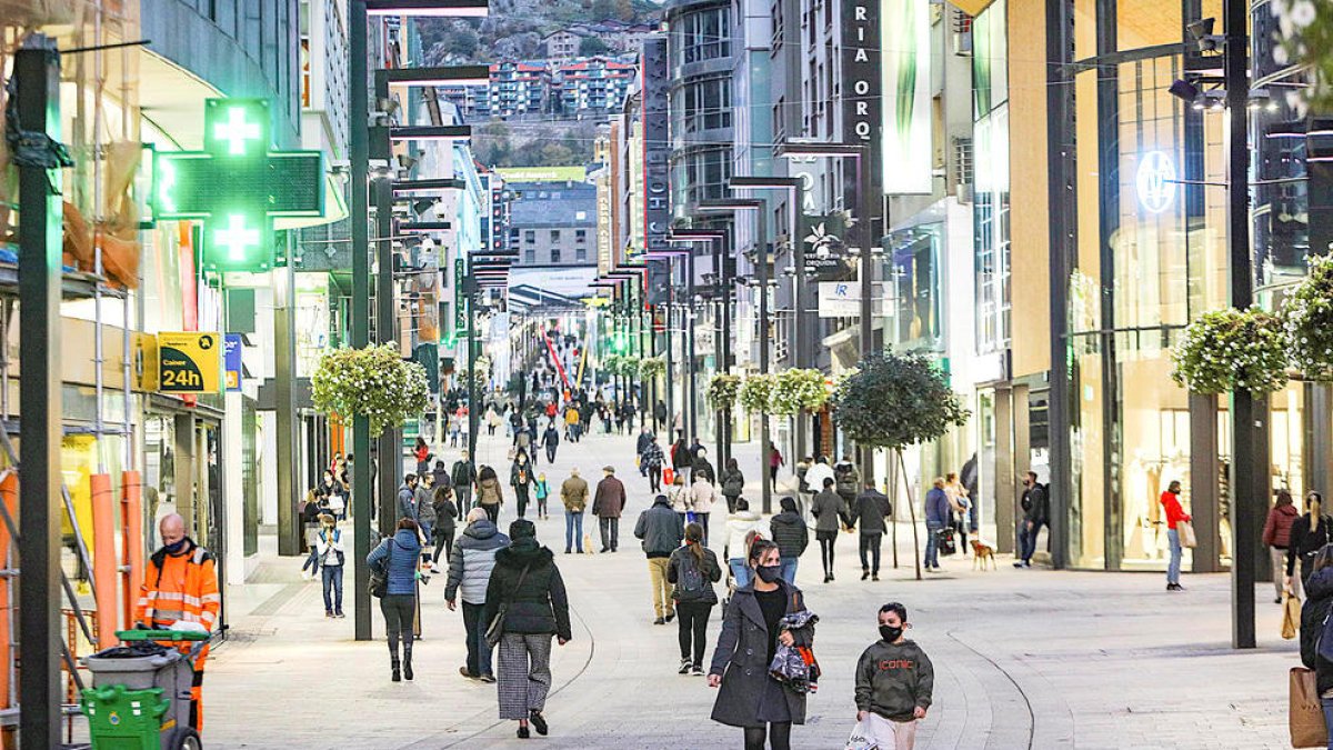 Cap inspecció als comerços que no tenen els preus als aparadors