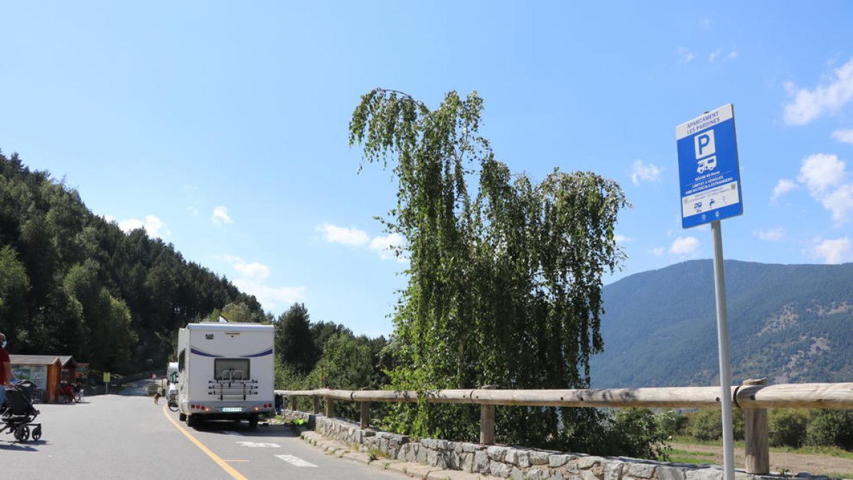 Encamp habilita tres zones per autocaravanes