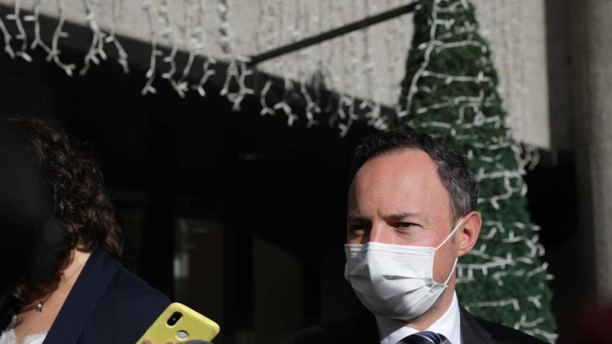 Xavier Espot ha anunciat la decisió de la Generalitat avui a la porta de Govern