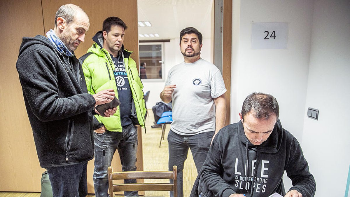 L'AAME denuncia l'acomiadament de monitors d'esquí