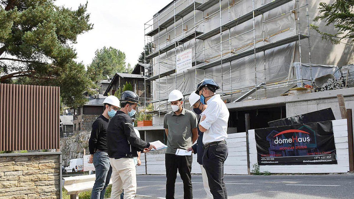 Rossell destaca el foment dels edificis més sostenibles