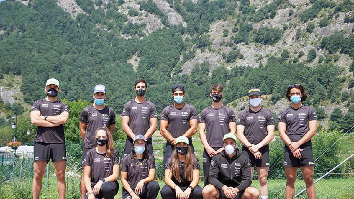 Els equips de la FAE tornen a trepitjar la neu després del treball físic