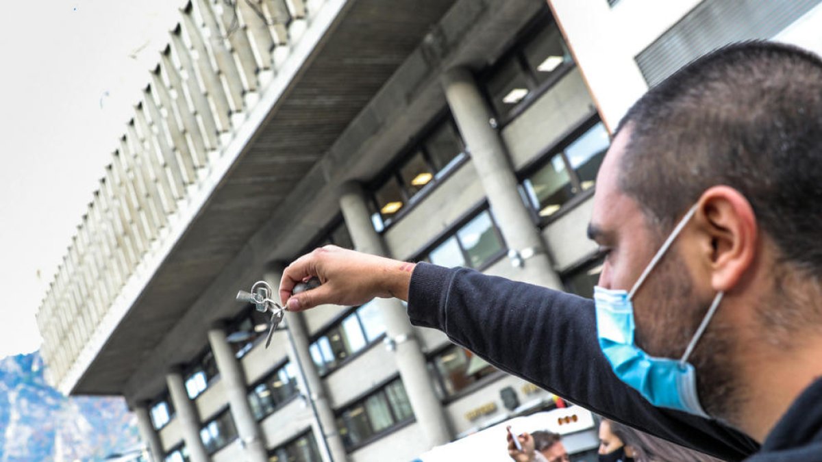 Els bars exploten en sentir-se menyspreats per Economia