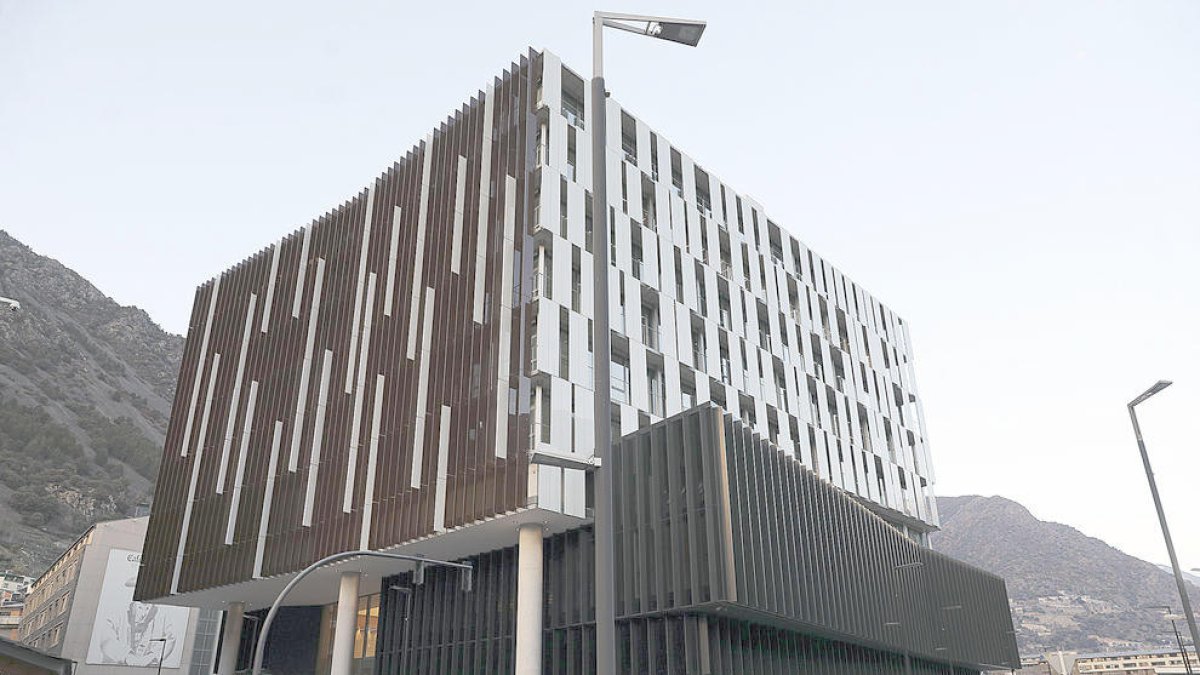 El TS concedeix la llibertat provisional al noi que “no podia reinserir-se”