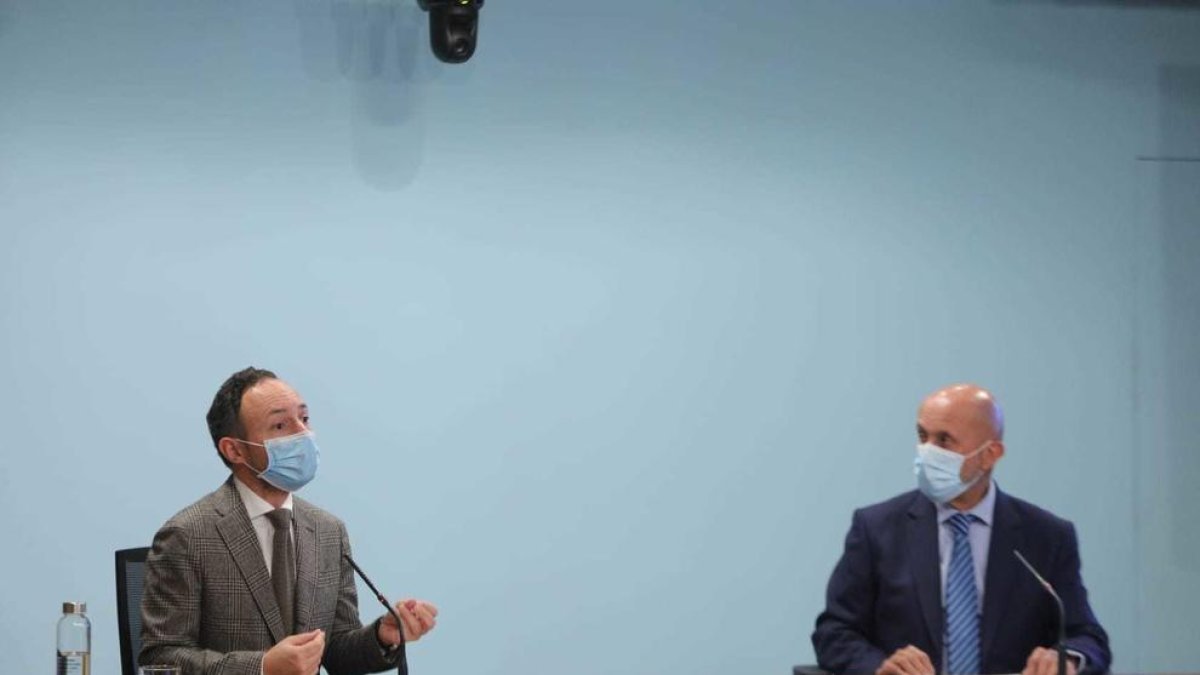 Xavier Espot i Joan Martínez Benazet en la compareixença d'avui