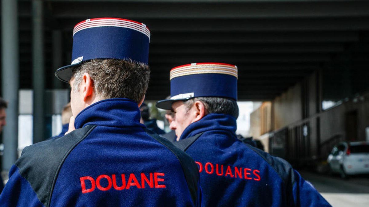 Diputats francesos promouen una llei per evitar comprar tabac a Andorra