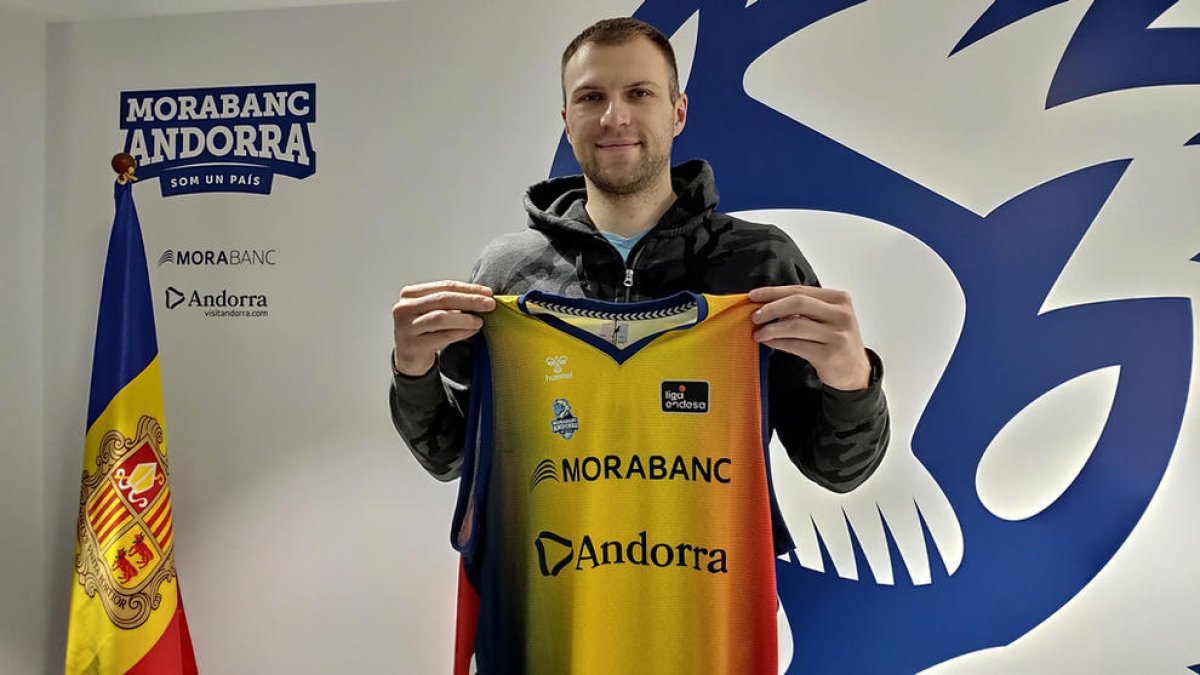 Artsiom Parakhouski reforça el MoraBanc