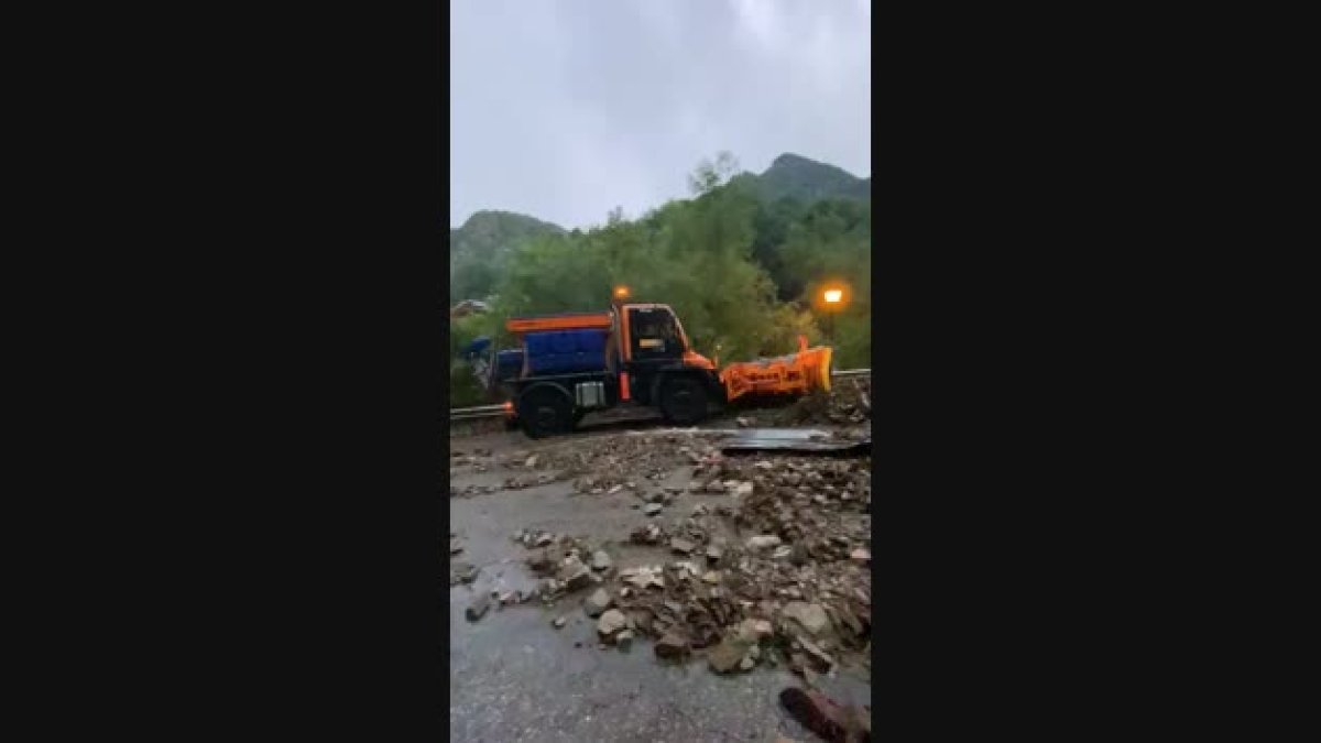 LLevaneus per treure rocs a Bixessari el 20 de Juliol