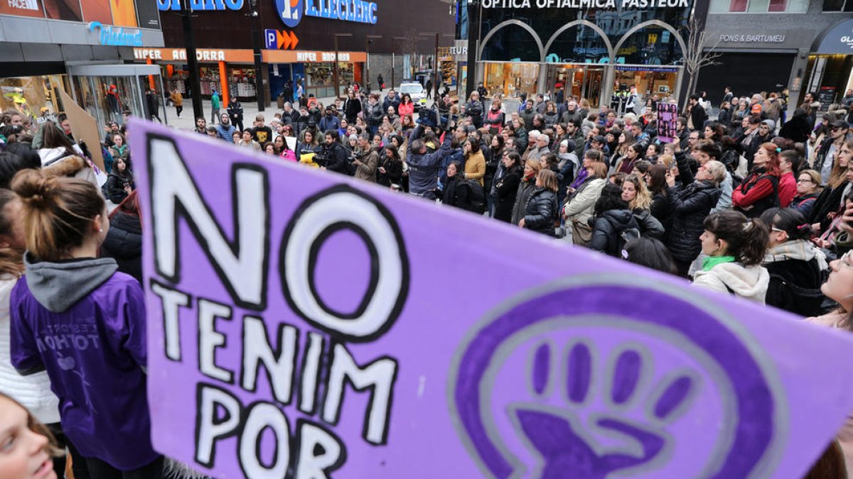 Les feministes alerten de l'auge d'avortaments