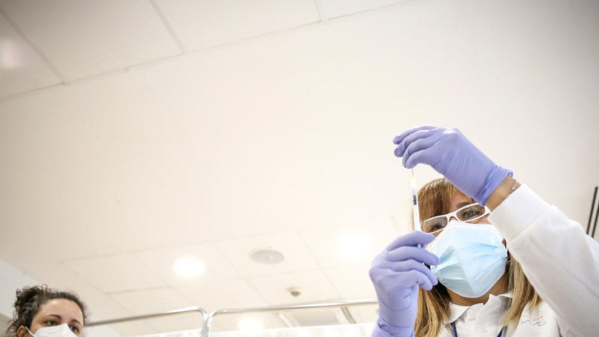 França lliurarà les vacunes demà i seran les d'Oxford