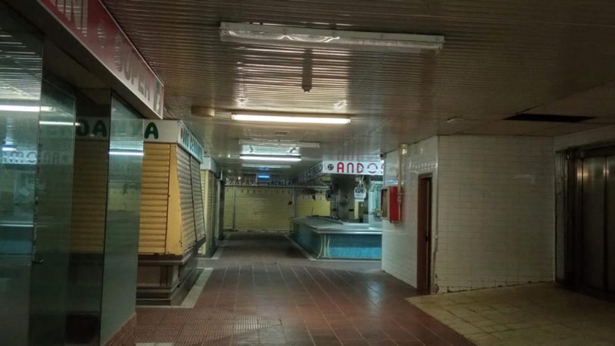 A subhasta 10 punts de venda i tres locals comercials dels Marginets